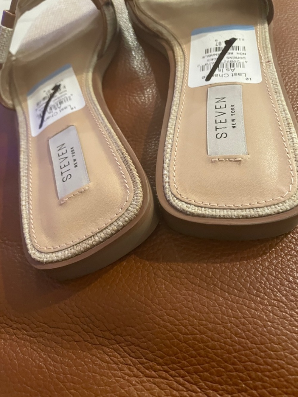 New with tags!! Steve by Seven Madden Cream and Brown Woven Slide Mules - Picture 3 of 4